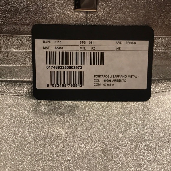 Dolce and Gabbana wallet. Never used! - Picture 4 of 4